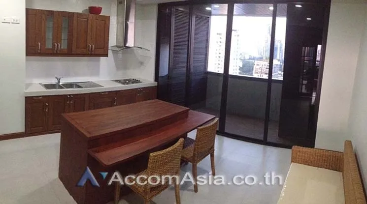 unitCorner Unit, Pet friendly |  2 Bedrooms  Condominium For Rent in Ploenchit, Bangkok  near BTS Ploenchit - MRT Lumphini (AA14117)