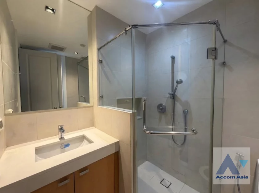 10  2 br Condominium For Rent in Ploenchit ,Bangkok BTS Ploenchit at Athenee Residence AA14213