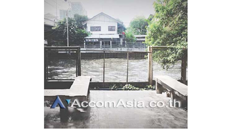  2  House For Rent in Sukhumvit ,Bangkok BTS Thong Lo AA14219