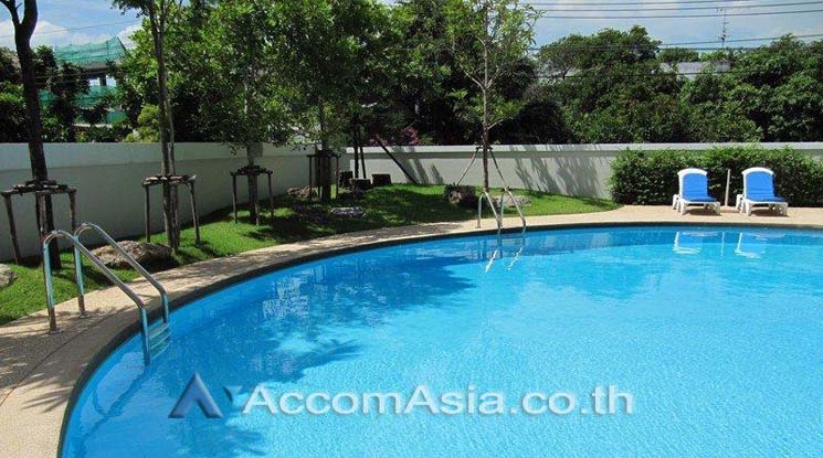 5  2 br Apartment For Rent in Sukhumvit ,Bangkok BTS Phra khanong at Stylish Low Rise Residence AA14318