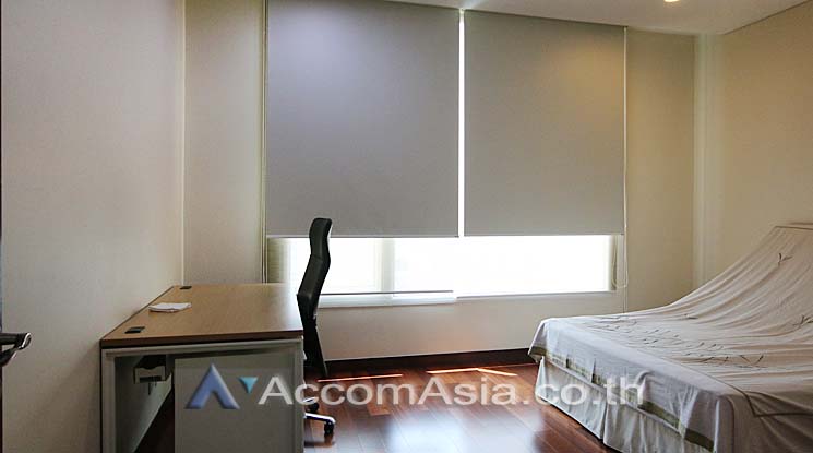 7  2 br Condominium For Rent in Ploenchit ,Bangkok BTS Chitlom at The Park Chidlom AA14373