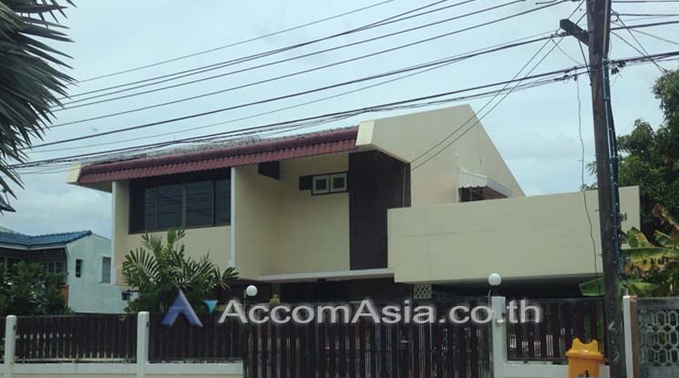  2  4 br House For Rent in Pattanakarn ,Bangkok  AA14429