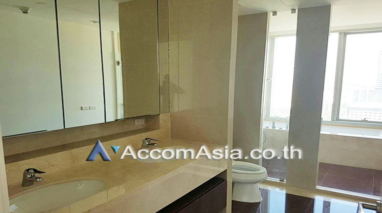 9  4 br Condominium For Rent in Ploenchit ,Bangkok BTS Ratchadamri - MRT Silom at 185 Rajadamri AA14464