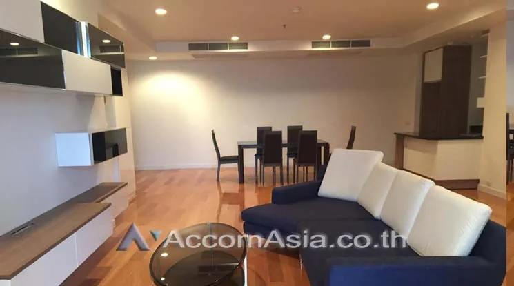 unit 2 Bedrooms  Apartment For Rent in Charoen Nakhon, Bangkok  near BRT Thanon Chan - BTS Saphan Taksin (AA14472)
