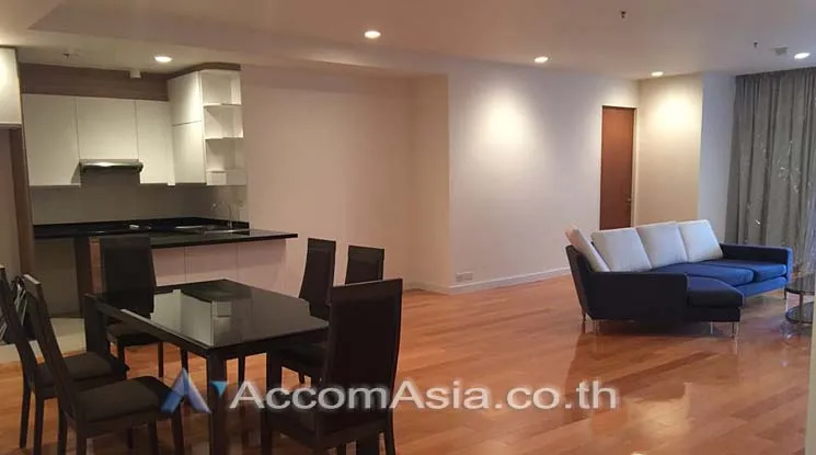 unit 2 Bedrooms  Apartment For Rent in Charoen Nakhon, Bangkok  near BRT Thanon Chan - BTS Saphan Taksin (AA14472)