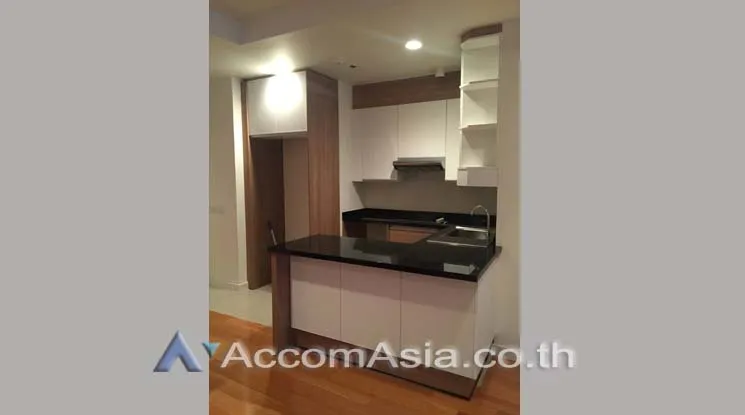 unit 2 Bedrooms  Apartment For Rent in Charoen Nakhon, Bangkok  near BRT Thanon Chan - BTS Saphan Taksin (AA14472)
