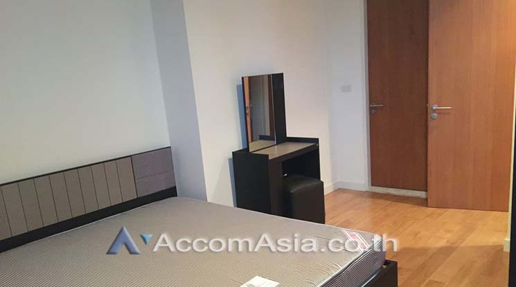 4  2 br Apartment For Rent in Charoen Nakhon ,Bangkok BRT Thanon Chan - BTS Saphan Taksin at Captivating Riverside Charm AA14472