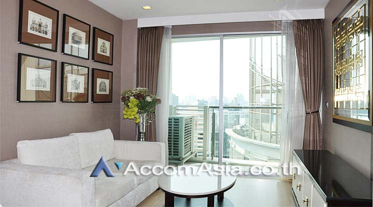 2  1 br Condominium For Rent in Sukhumvit ,Bangkok BTS Phra khanong at Sky Walk Condominium AA14528
