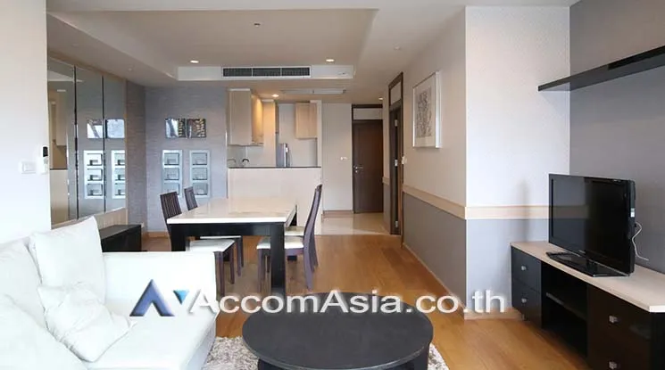 unit 1 Bedroom  Condominium For Rent in Sathorn, Bangkok  near BTS Sala Daeng - MRT Lumphini (AA14593)