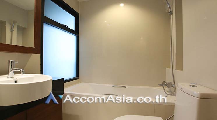 7  1 br Condominium For Rent in Sathorn ,Bangkok BTS Sala Daeng - MRT Lumphini at Sathorn Gardens AA14593