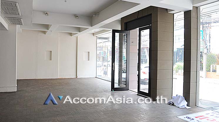  2  4 br Shophouse for rent and sale in Sukhumvit ,Bangkok BTS Asok AA14623