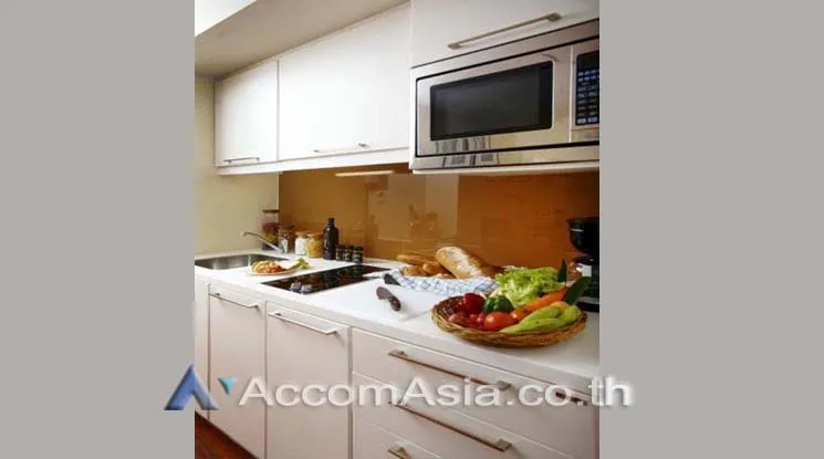  1  Studio Apartment For Rent in Sukhumvit ,Bangkok BTS Nana at Modern Thai charm AA14720