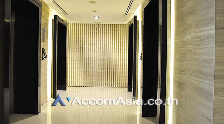 5  Retail / Showroom For Rent in Sukhumvit ,Bangkok BTS Thong Lo at Major Tower AA14744