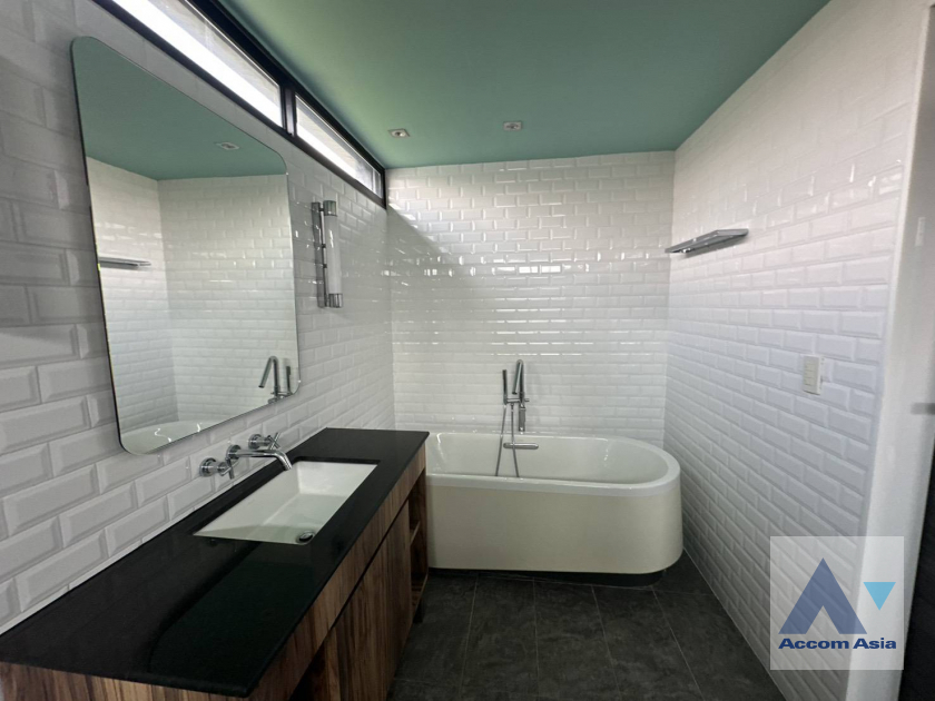 16  2 br Condominium For Rent in Sukhumvit ,Bangkok BTS Ekkamai - BTS Phra khanong at Penthouse Condominium 1 AA14773