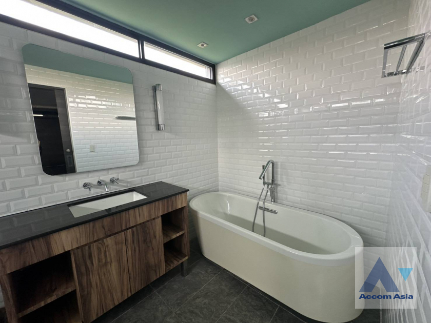 18  2 br Condominium For Rent in Sukhumvit ,Bangkok BTS Ekkamai - BTS Phra khanong at Penthouse Condominium 1 AA14773