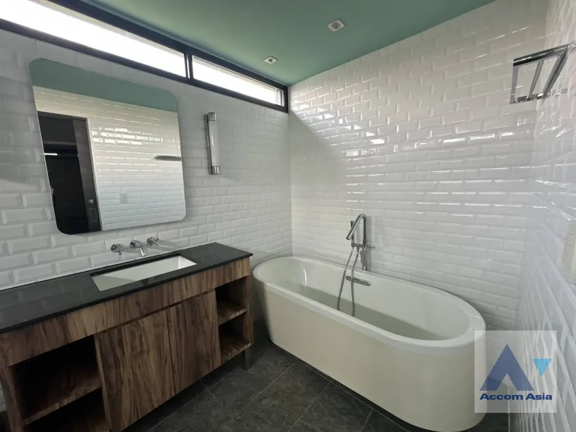 18  2 br Condominium for rent and sale in Sukhumvit ,Bangkok BTS Ekkamai - BTS Phra khanong at Penthouse Condominium 1 AA14773