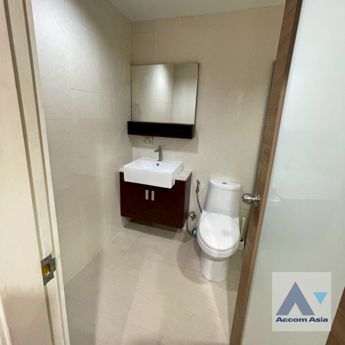 14  2 br Condominium for rent and sale in Ploenchit ,Bangkok BTS Ploenchit at Renova Residence AA14805