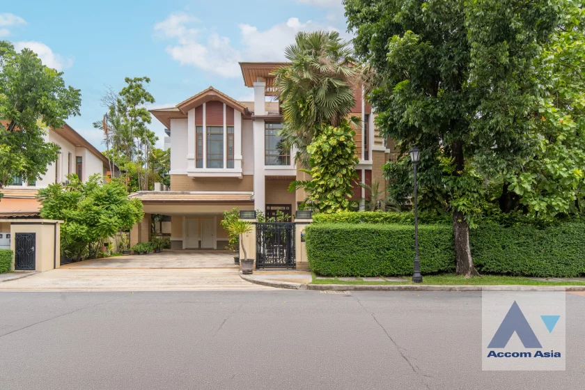 unitCorner Unit, Private Swimming Pool |  5 Bedrooms  House For Rent & Sale in Sukhumvit, Bangkok  near BTS Phra khanong (AA14897)