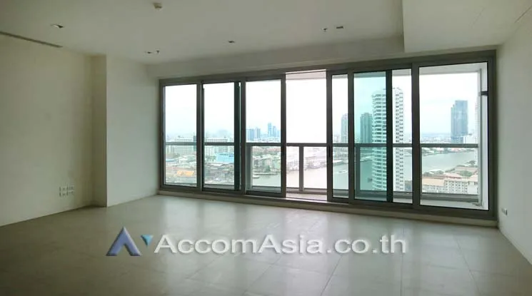unit 3 Bedrooms  Condominium For Sale in Charoen Nakhon, Bangkok  near BTS Krung Thon Buri (AA14942)