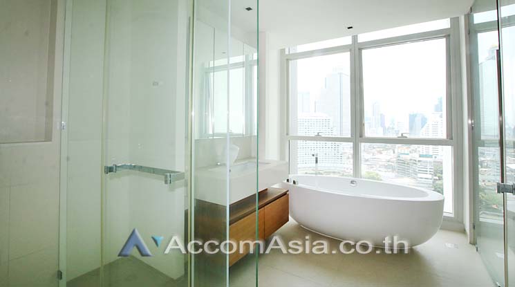 10  3 br Condominium For Sale in Charoen Nakhon ,Bangkok BTS Krung Thon Buri at The River Condominium AA14942