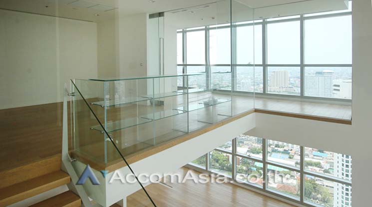 5  3 br Condominium For Sale in Charoen Nakhon ,Bangkok BTS Krung Thon Buri at The River Condominium AA14943