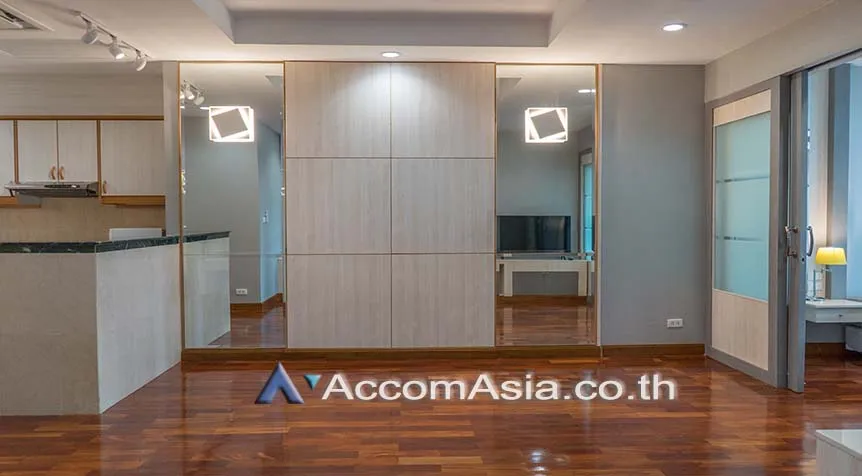 unit 2 Bedrooms  Condominium For Rent & Sale in Ploenchit, Bangkok  near BTS Chitlom (AA14997)