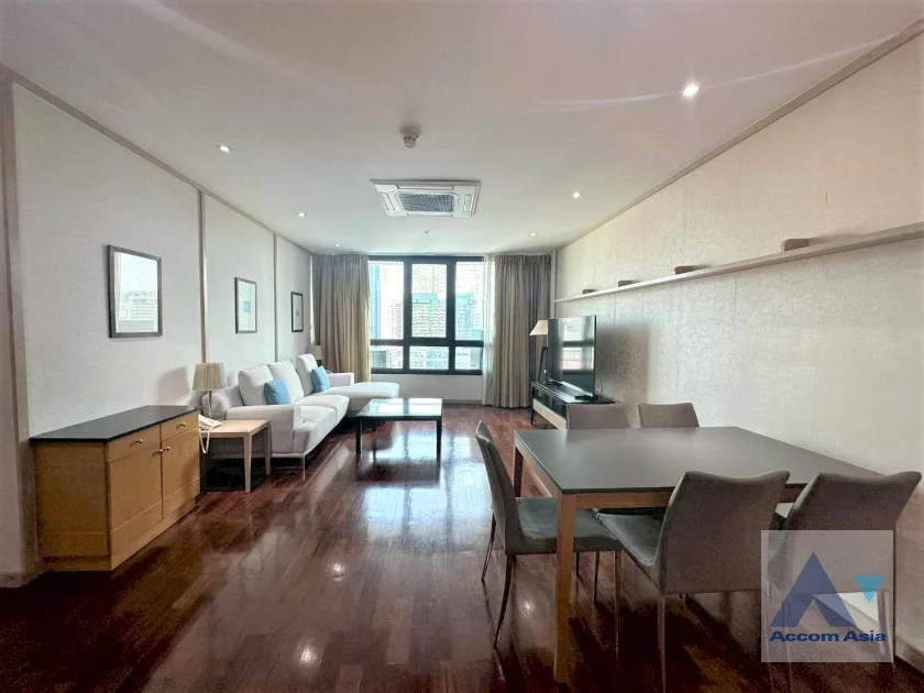 unit 1 Bedroom  Condominium For Rent in Ploenchit, Bangkok  near BTS Chitlom (AA15001)