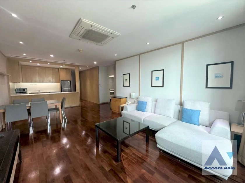 unit 1 Bedroom  Condominium For Rent in Ploenchit, Bangkok  near BTS Chitlom (AA15001)
