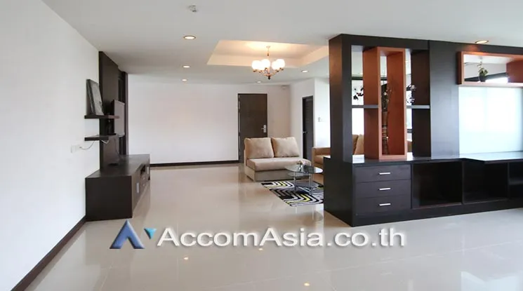 unitPet friendly |  3 Bedrooms  Apartment For Rent in Sukhumvit, Bangkok  near BTS Ekkamai (AA15079)