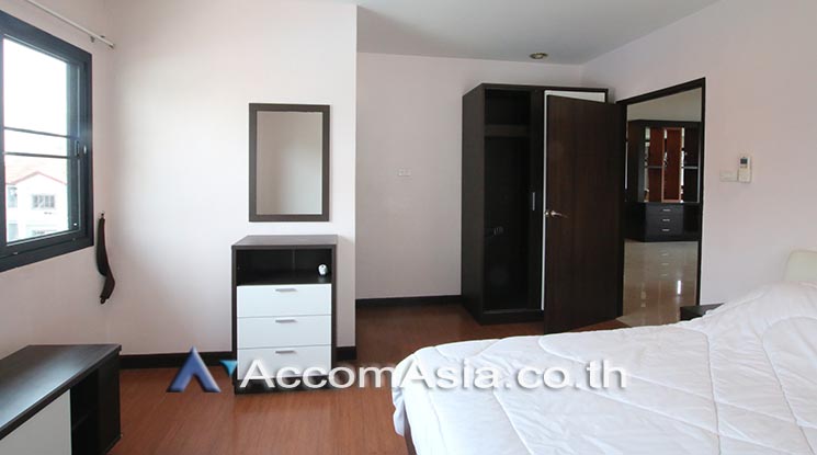 6  3 br Apartment For Rent in Sukhumvit ,Bangkok BTS Ekkamai at Spacious Unique AA15079