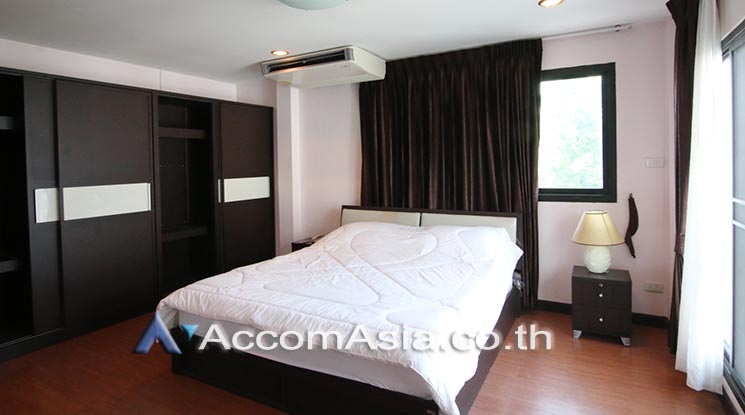 7  3 br Apartment For Rent in Sukhumvit ,Bangkok BTS Ekkamai at Spacious Unique AA15079