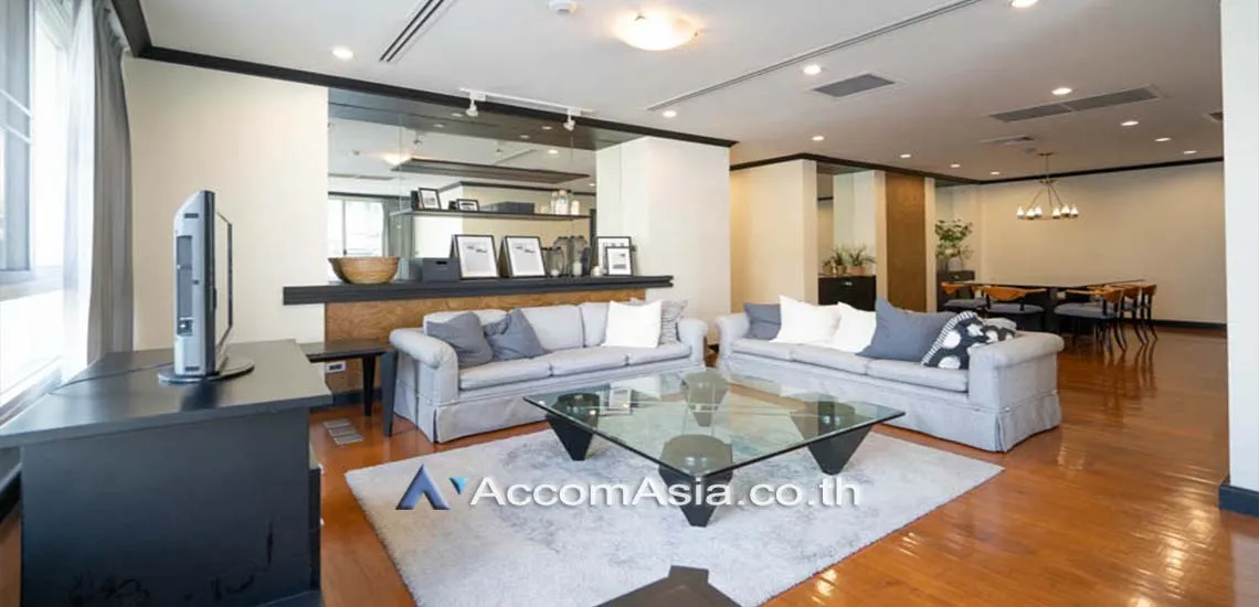 unitPet friendly |  2 Bedrooms  Apartment For Rent in Sathorn, Bangkok  near BTS Chong Nonsi (AA15093)