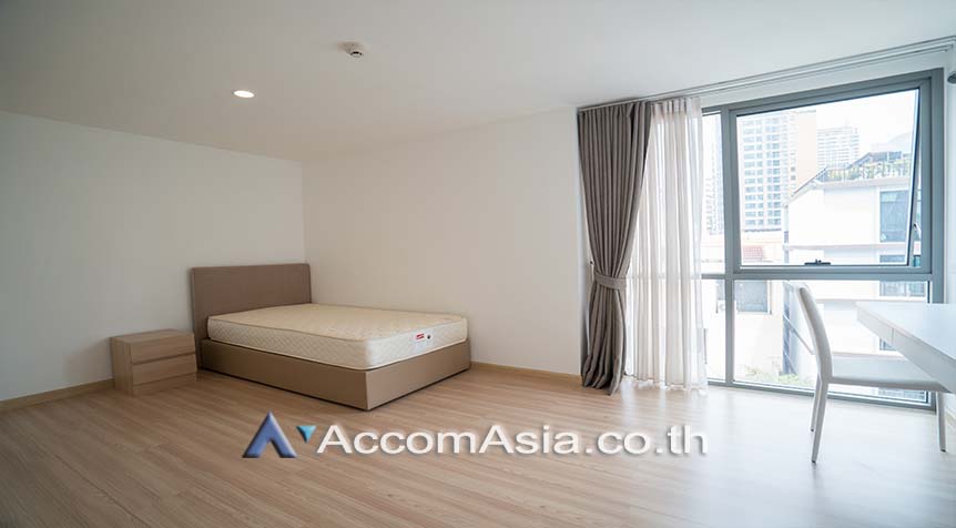 4  2 br Apartment For Rent in Sukhumvit ,Bangkok BTS Phrom Phong at A Cozy Low-Rise Residence 6 Mins Walk From BTS AA15299
