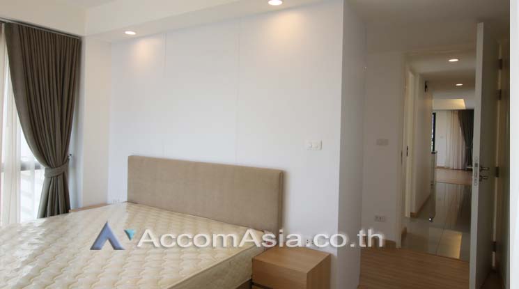 6  2 br Apartment For Rent in Sukhumvit ,Bangkok BTS Phrom Phong at A Cozy Low-Rise Residence 6 Mins Walk From BTS AA15300