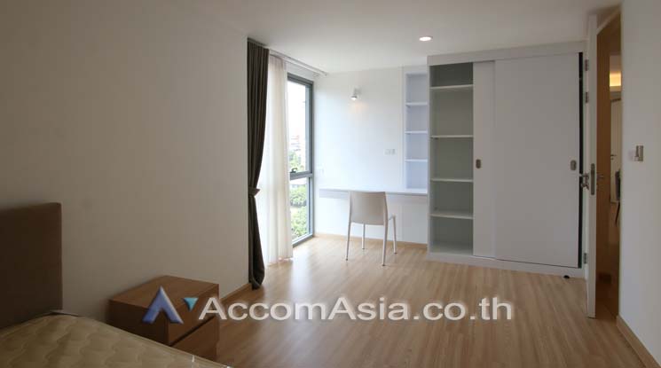5  2 br Apartment For Rent in Sukhumvit ,Bangkok BTS Phrom Phong at A Cozy Low-Rise Residence 6 Mins Walk From BTS AA15301