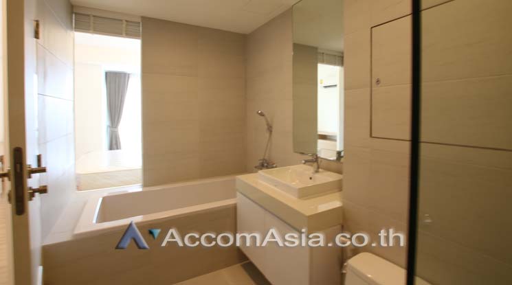 6  2 br Apartment For Rent in Sukhumvit ,Bangkok BTS Phrom Phong at A Cozy Low-Rise Residence 6 Mins Walk From BTS AA15301