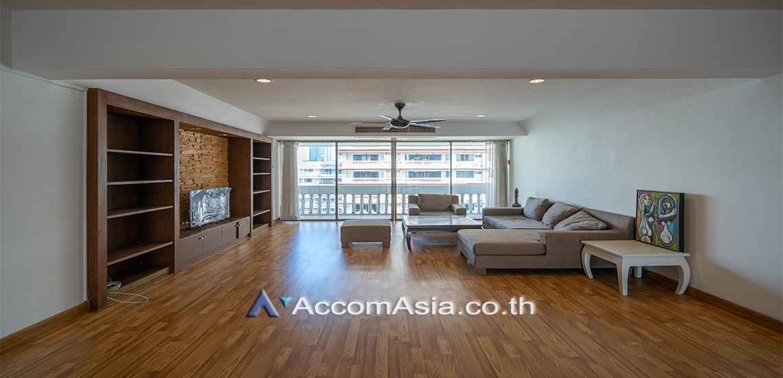  2  3 br Apartment For Rent in Sukhumvit ,Bangkok MRT Sukhumvit - BTS Asok at Family Apartment with Lake View AA15312