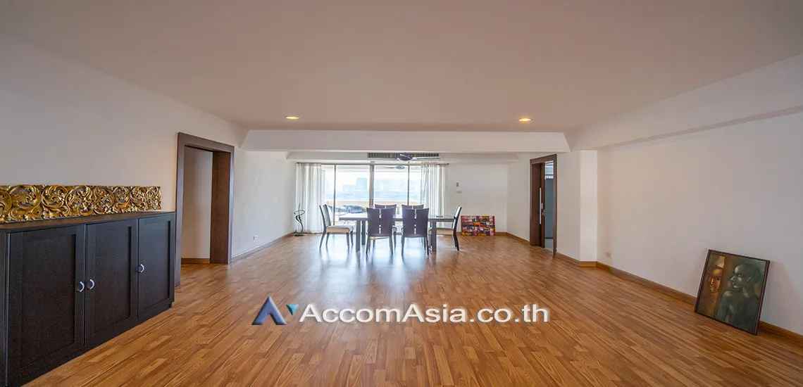  1  3 br Apartment For Rent in Sukhumvit ,Bangkok BTS Asok at Family Apartment with Lake View AA15312