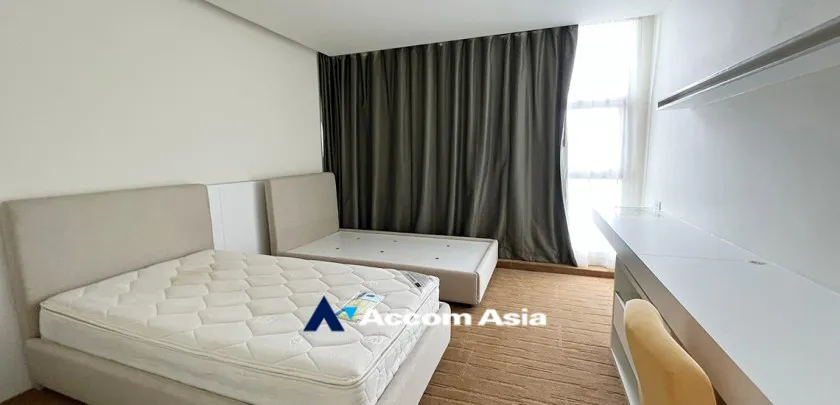 7  3 br Condominium For Sale in Sathorn ,Bangkok  at Sathorn Heritage AA15346