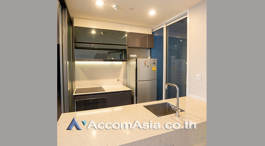 4  2 br Condominium for rent and sale in Silom ,Bangkok BTS Surasak at The Room Sathorn Pan Road AA15412