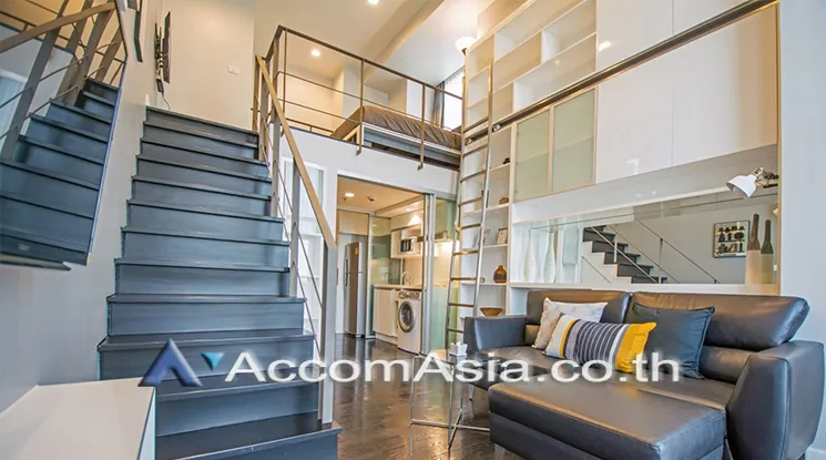 Duplex Condo, Pet friendly |  Ideo Morph Condominium Condominium  1 Bedroom for Rent BTS Thong Lo in Sukhumvit Bangkok