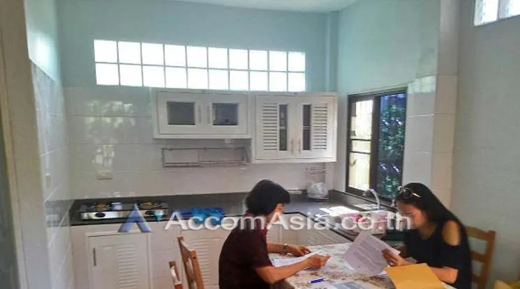 unit 1 Bedroom  House For Rent in Sukhumvit, Bangkok  near BTS Udomsuk (AA15506)