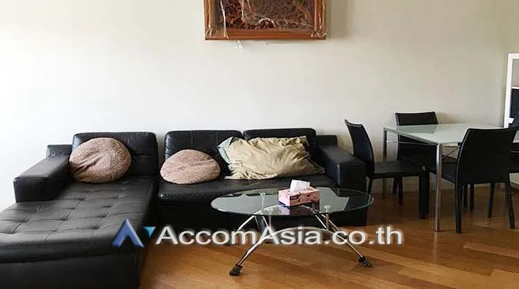 unit 1 Bedroom  Condominium For Rent & Sale in Rama 3, Bangkok  near BTS Saphan Taksin (AA15512)