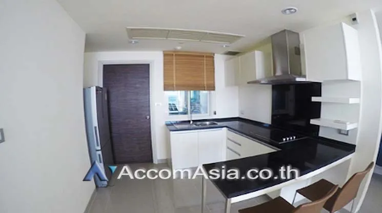 WaterMark Chaophraya River Condominium  3 Bedroom for Sale BTS Krung Thon Buri in Charoennakhon Bangkok