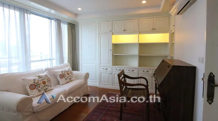 unitDuplex Condo |  2 Bedrooms  Condominium For Rent in Ploenchit, Bangkok  near BTS Ratchadamri (AA15565)