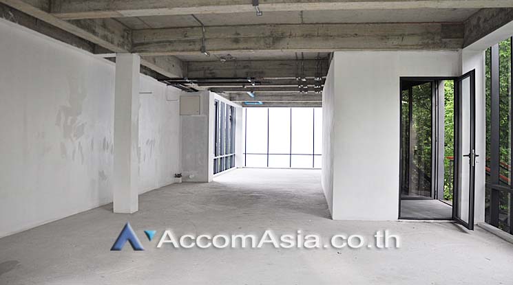  1  Retail / Showroom For Rent in Sukhumvit ,Bangkok BTS Phra khanong at Naiipa Art Complex AA15629