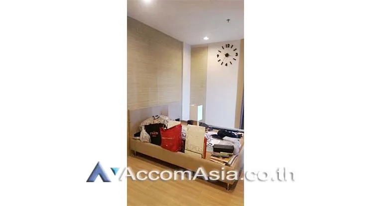 unit 2 Bedrooms  Condominium For Rent & Sale in Charoen Nakhon, Bangkok  (AA15638)
