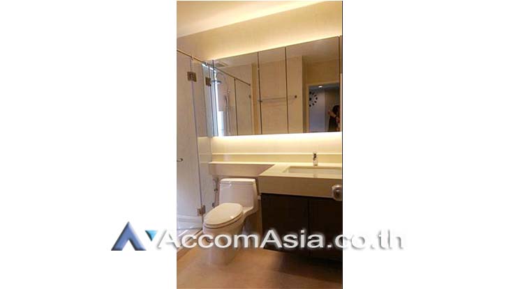 7  2 br Condominium for rent and sale in Charoen Nakhon ,Bangkok  at The Light House AA15638
