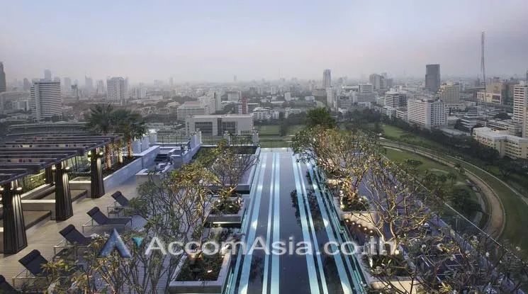 unit 4 Bedrooms  Condominium For Rent in Ploenchit, Bangkok  near BTS Ratchadamri (AA15677)