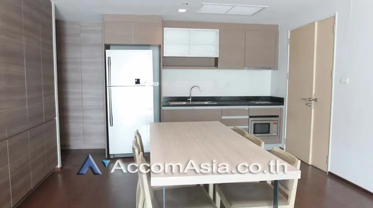 unit 2 Bedrooms  Condominium For Sale in Sukhumvit, Bangkok  near BTS Ekkamai (AA15742)